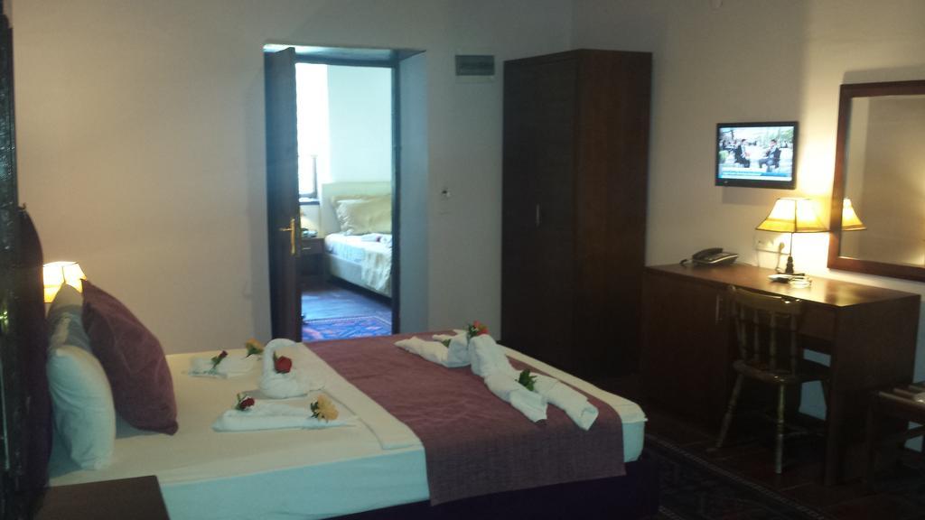 Kaleici Ozkavak Hotel Αττάλεια Δωμάτιο φωτογραφία