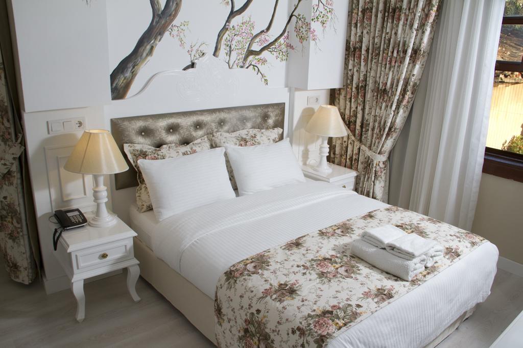 Kaleici Ozkavak Hotel Αττάλεια Δωμάτιο φωτογραφία